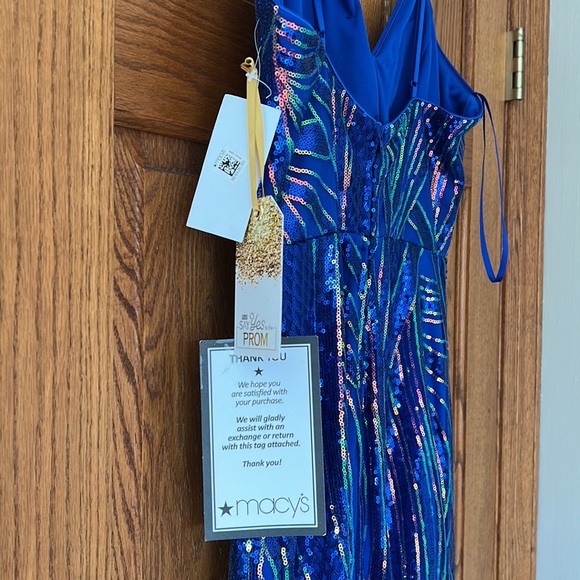 NEW - Blue Sequin Macy's "Say Yes to Prom" Prom Dress (size 9) - Picture 3 of 4